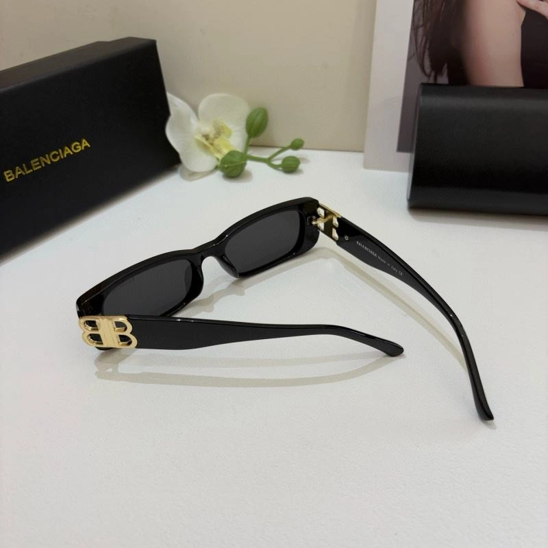 Balenciaga Sunglasses Comfortable 276999
