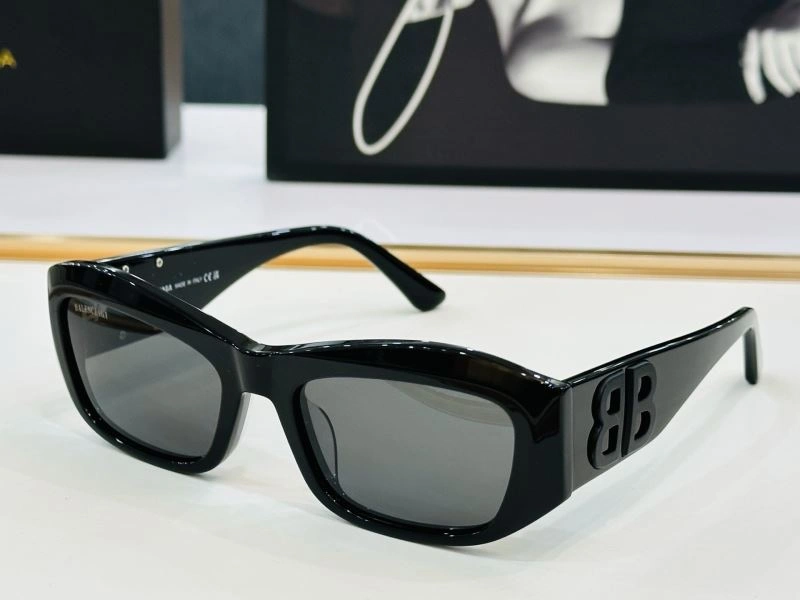 Balenciaga Sunglasses Breathable 276997