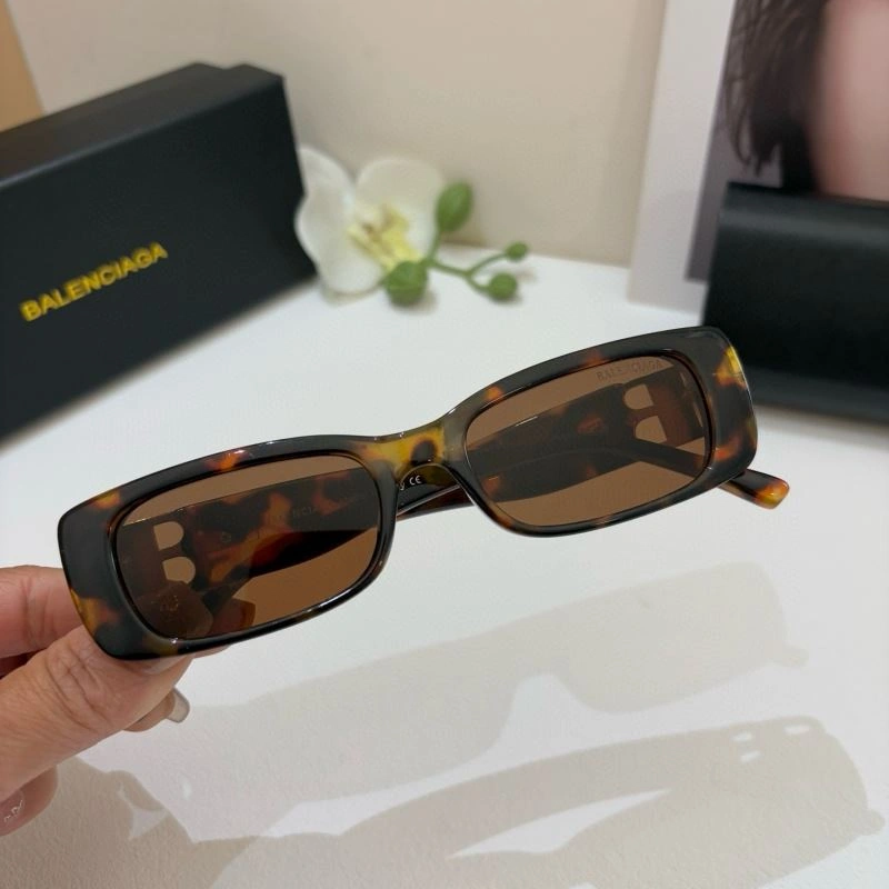 WrinkleFree Balenciaga Sunglasses 276986