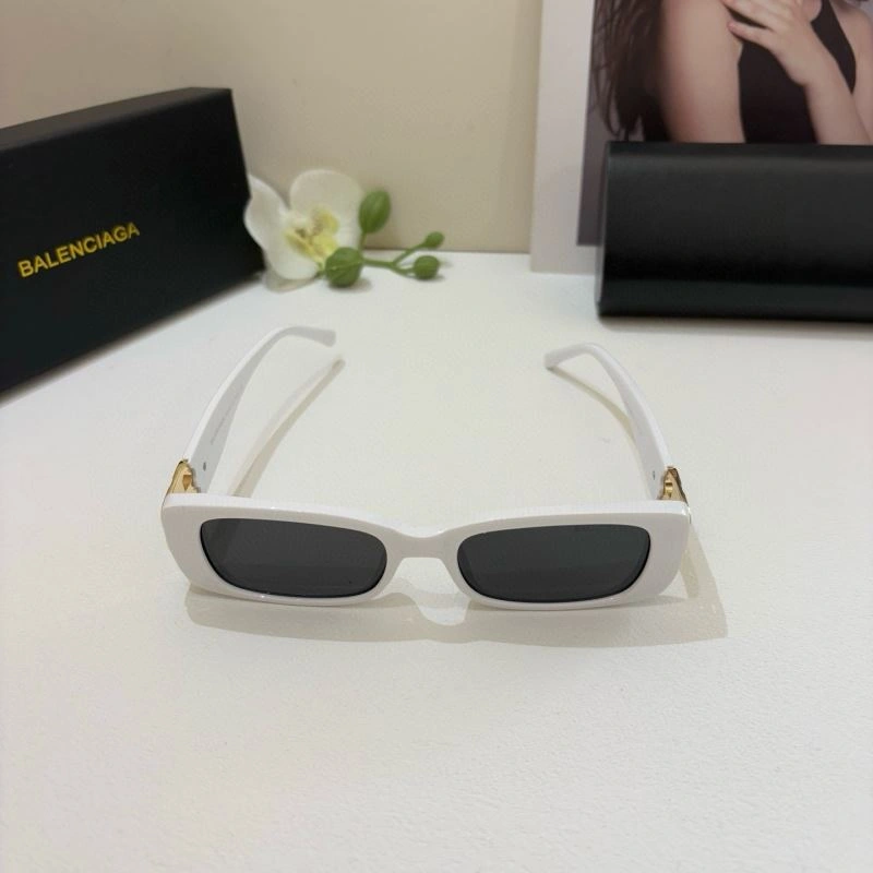 Balenciaga Sunglasses FreshLook 276970