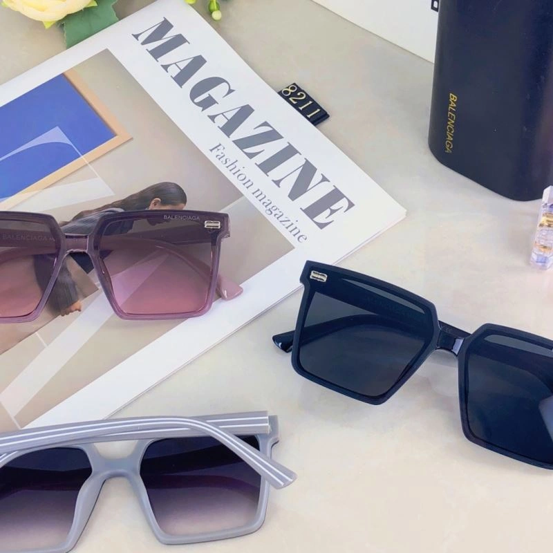 Balenciaga Sunglasses Compact 277011