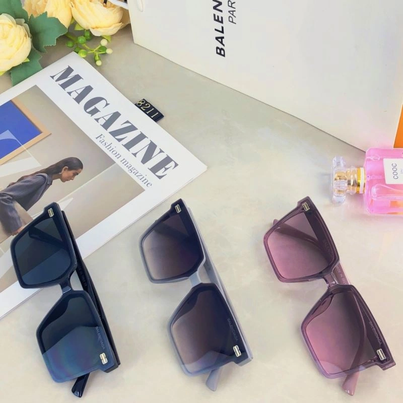 Balenciaga Sunglasses Compact 277011