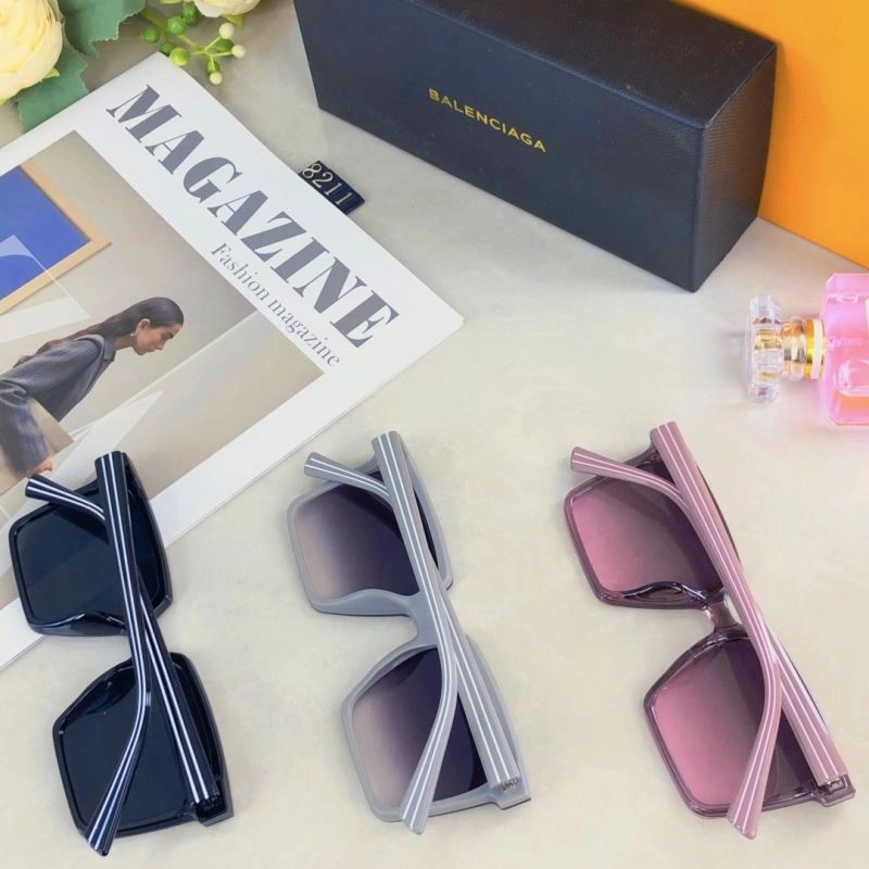 Balenciaga Sunglasses Compact 277011