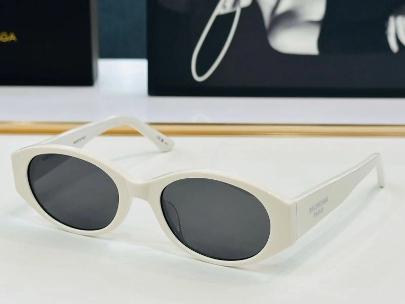 Balenciaga Sunglasses Practical 277012