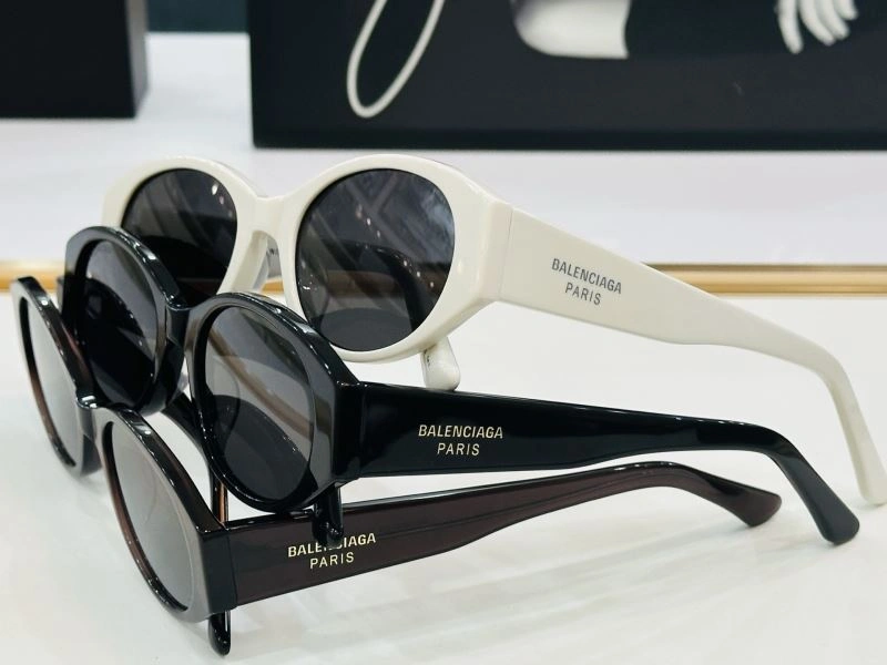 Balenciaga Sunglasses Practical 277012