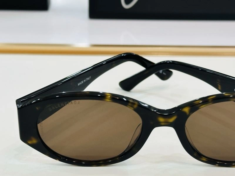 Balenciaga Sunglasses Practical 277012