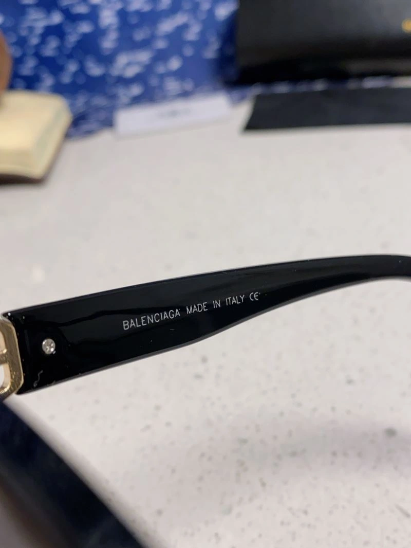 Balenciaga Sunglasses Refined 277031