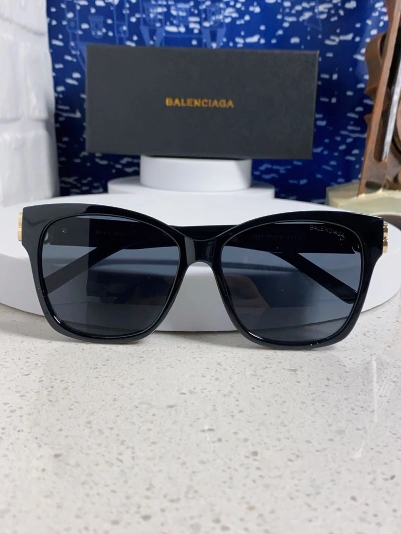 Balenciaga Sunglasses Refined 277031