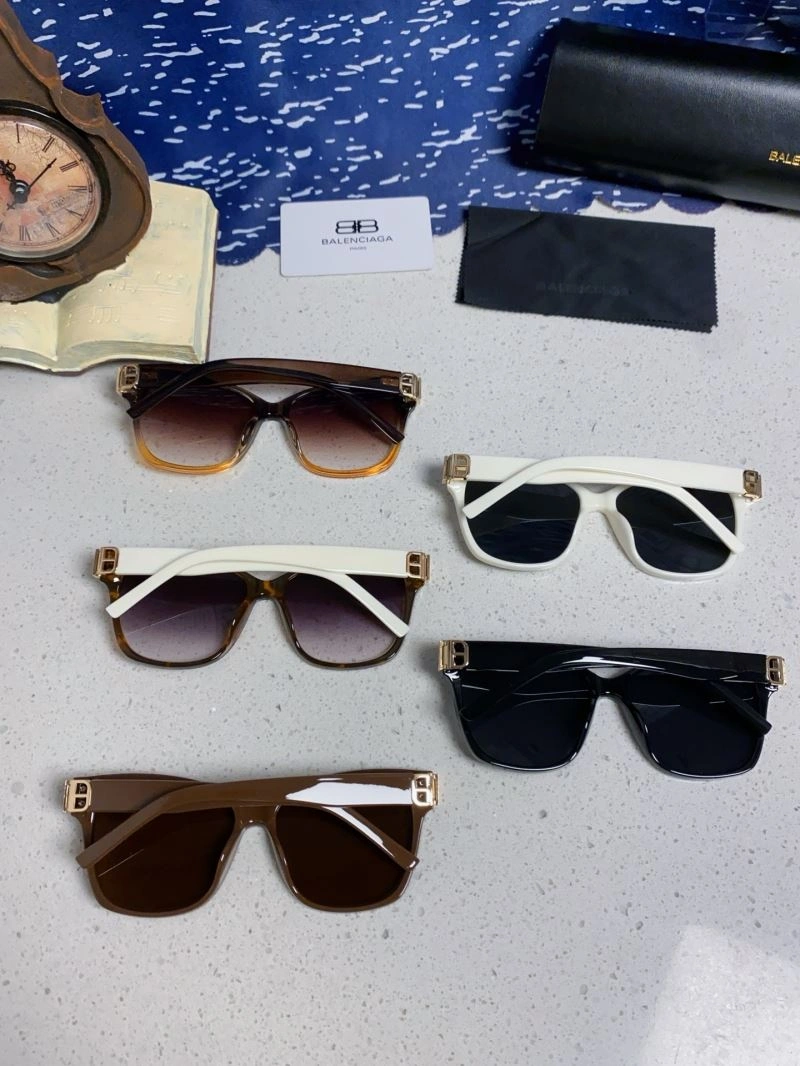 Balenciaga Sunglasses Refined 277031
