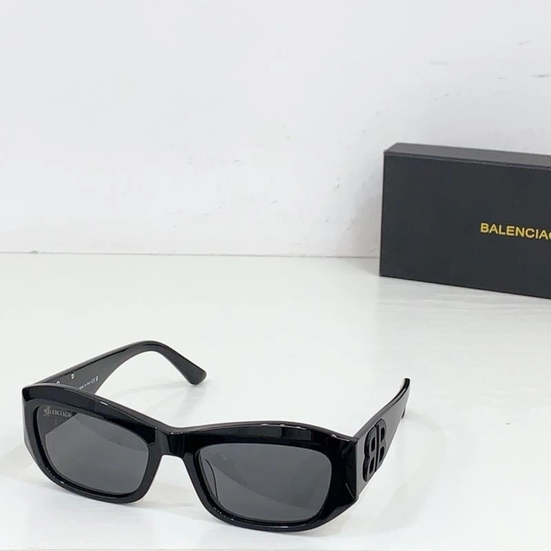 Balenciaga Sunglasses Cozy 277035