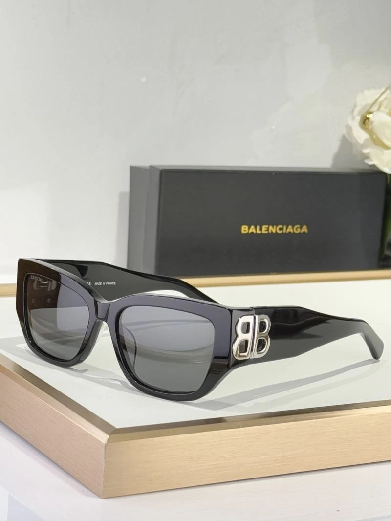 WellDesigned Balenciaga Sunglasses 277013
