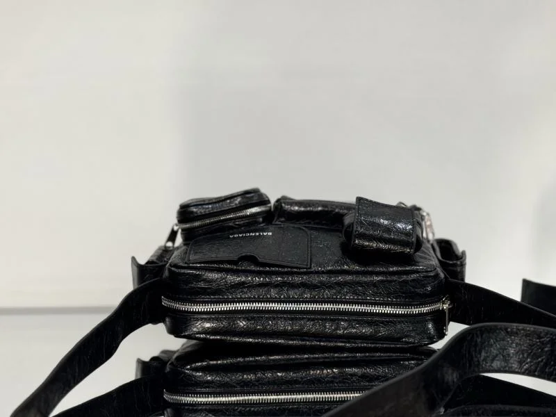 Balenciaga Superbusy Vintage Camera Bag - Spring Summer ModernLook 38246