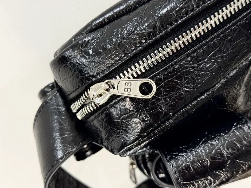 Balenciaga Superbusy Vintage Camera Bag - Spring Summer ModernLook 38246