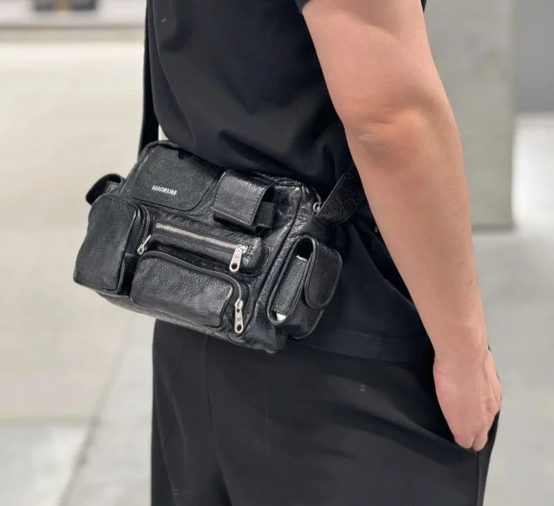 Balenciaga Superbusy Vintage Camera Bag - Spring Summer ModernLook 38246