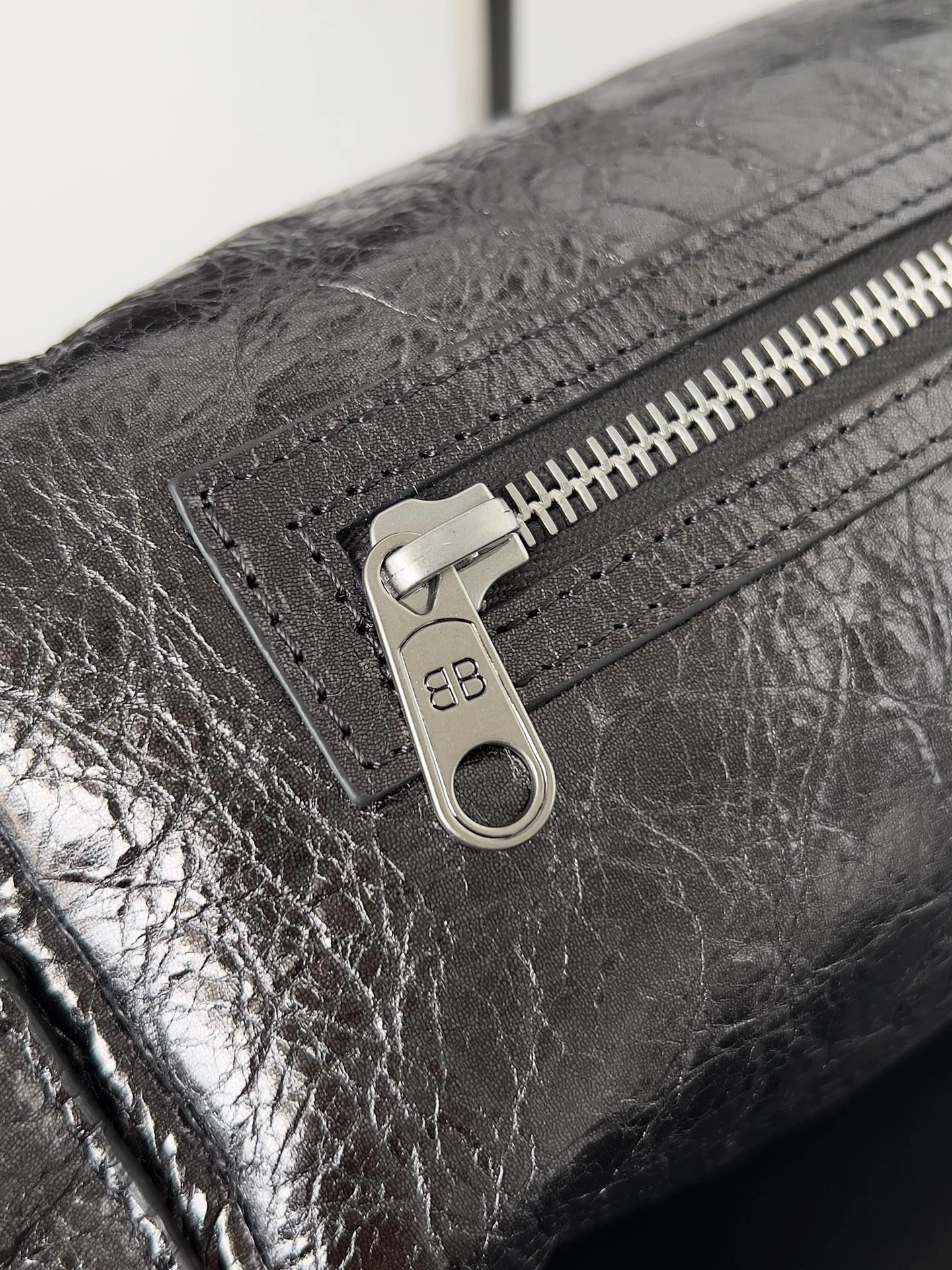 Stretchable Balenciaga Superbusy Vintage Lambskin Shoulder Bag - Dark Punk Tote 64711