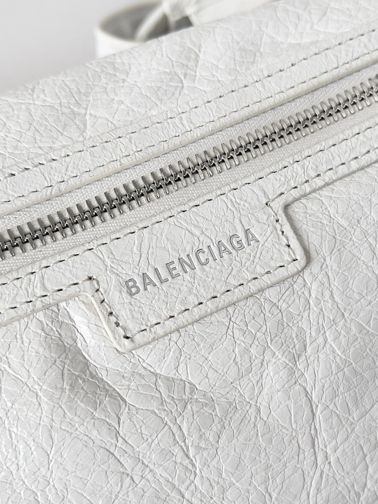 Stretchable Balenciaga Superbusy Vintage Lambskin Shoulder Bag - Dark Punk Tote 64658