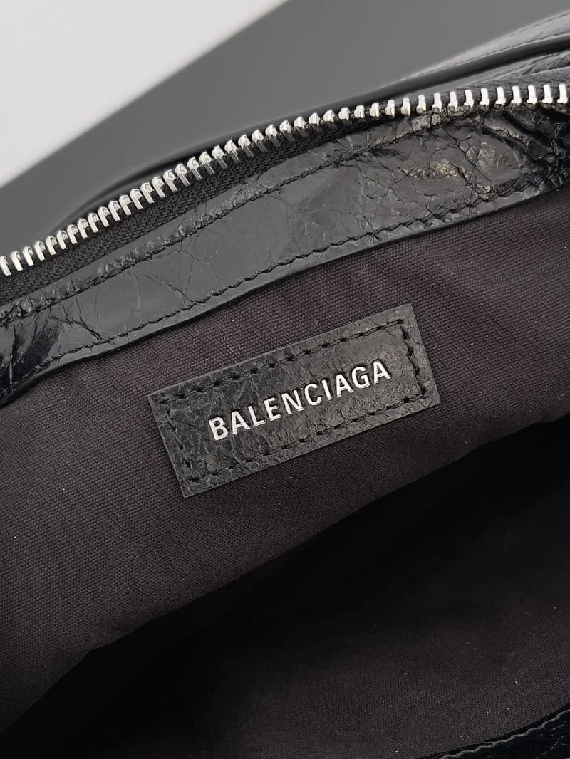 Balenciaga Superbusy Vintage Lambskin Shoulder Bag Chic 38288