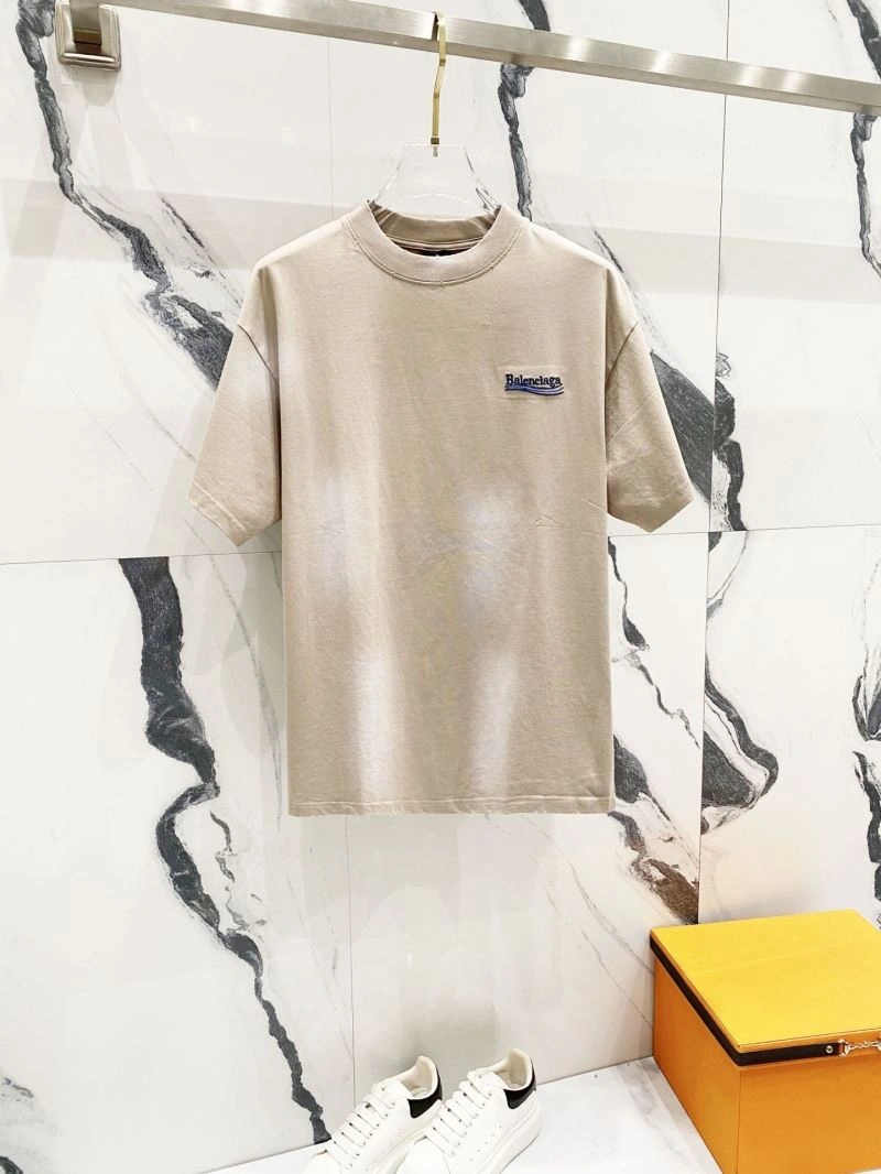 Balenciaga T-Shirts Vibrant 96532