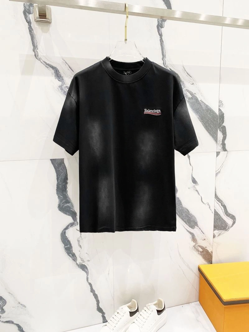 Balenciaga T-Shirts Vibrant 96532