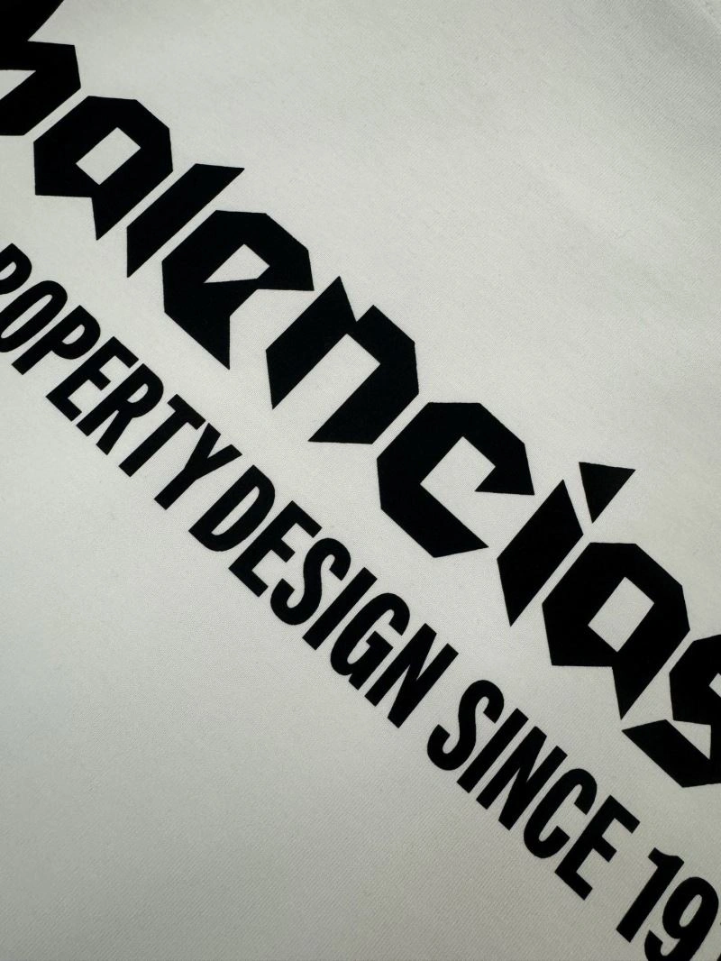 Elegant Balenciaga T-Shirts 96529