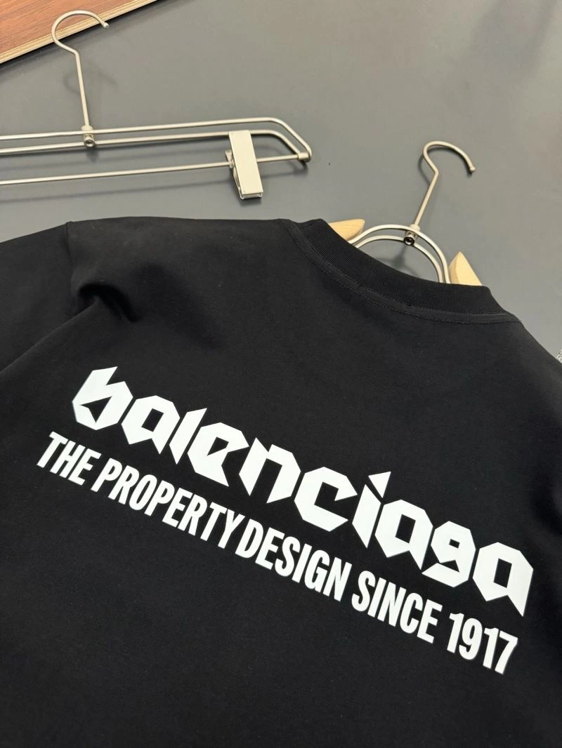 Elegant Balenciaga T-Shirts 96529