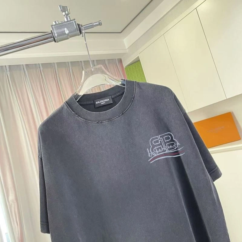Bright Balenciaga T-Shirts 96581