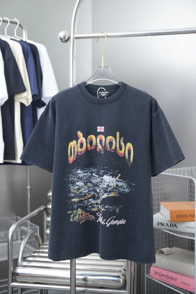 Balenciaga T-Shirts Fashionable 98580