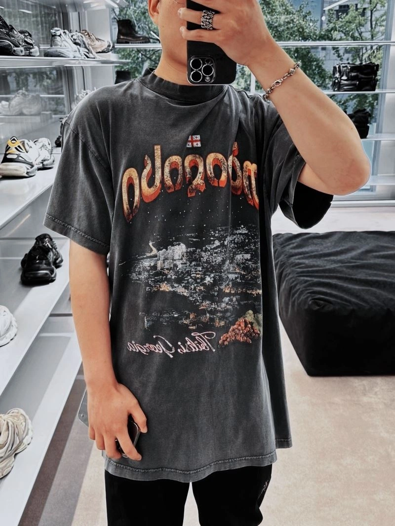 Balenciaga T-Shirts Fashionable 98580