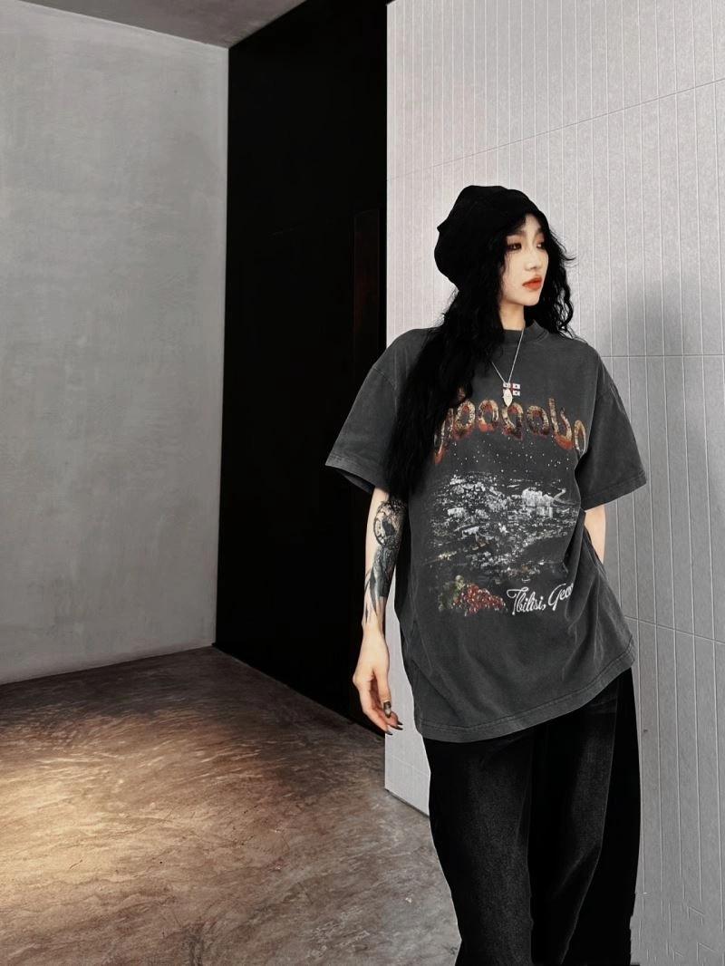 Balenciaga T-Shirts Fashionable 98580