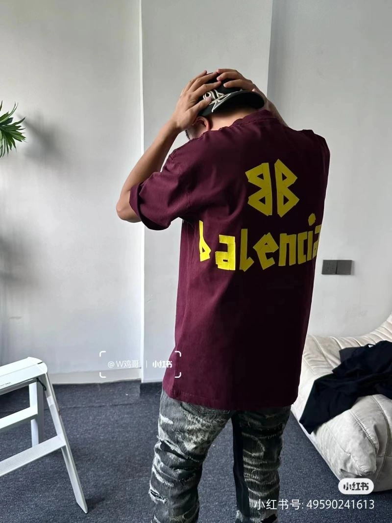 Sleek Balenciaga T-Shirts 98574