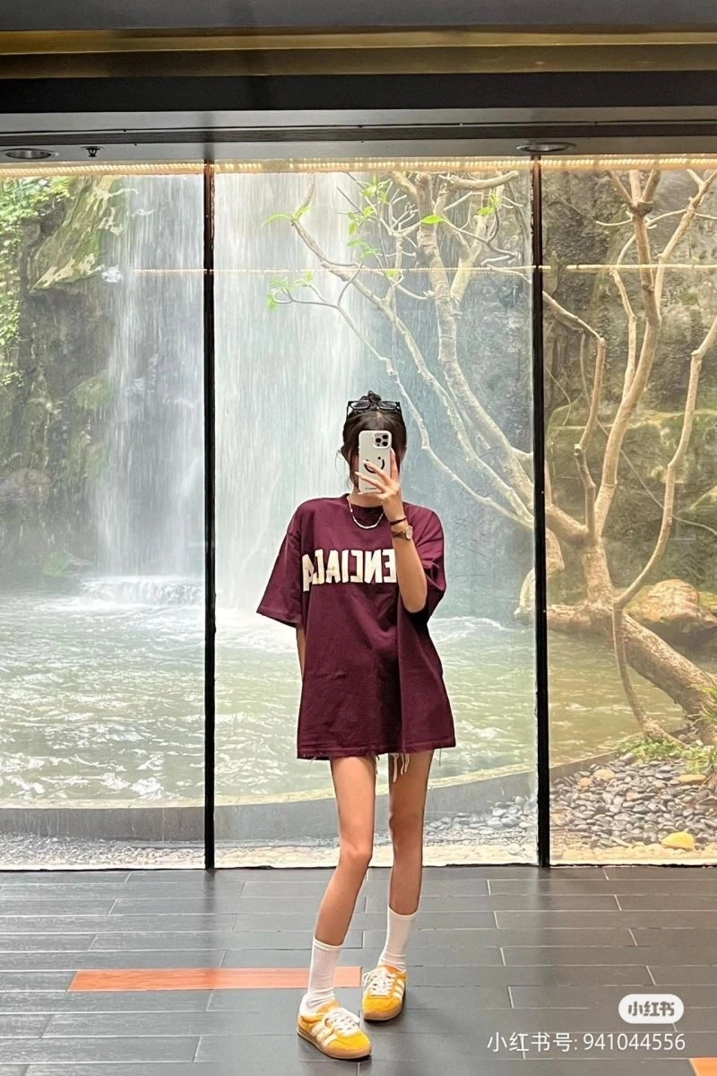 Sleek Balenciaga T-Shirts 98574