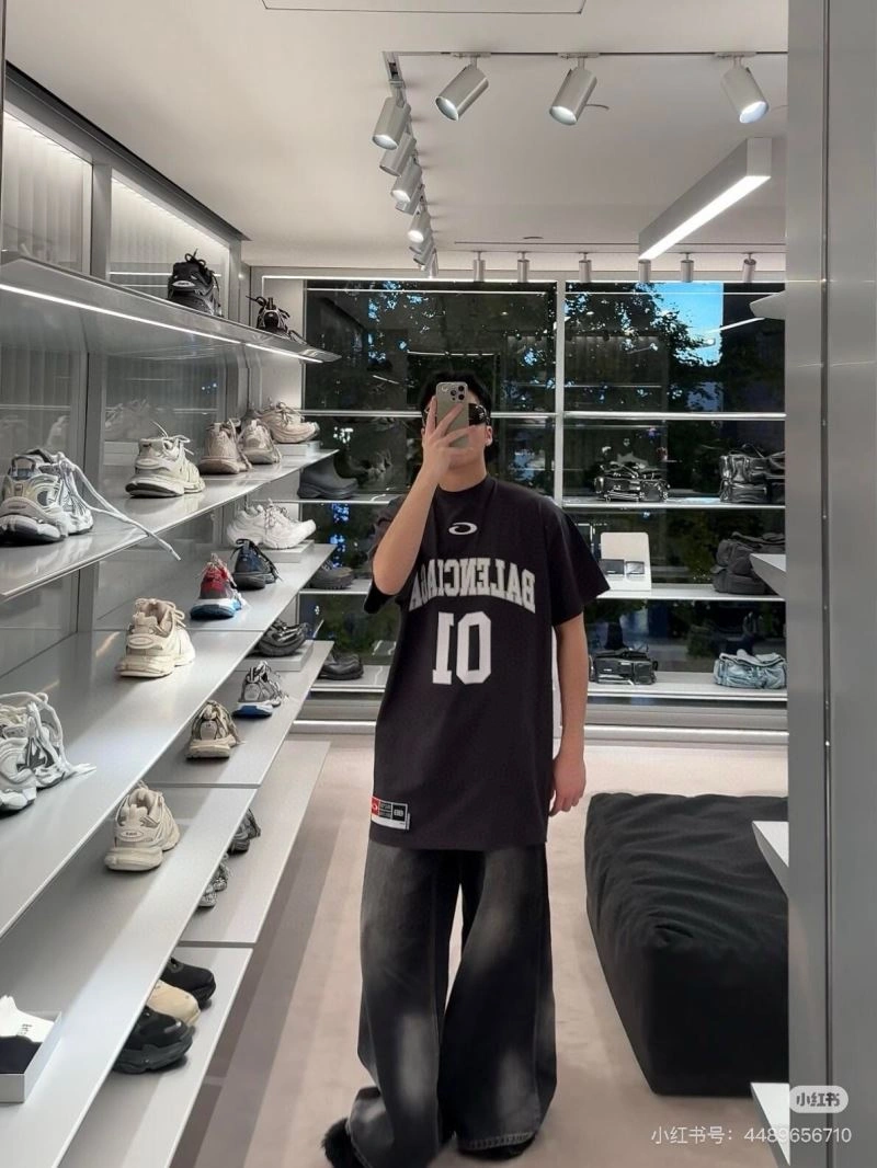 HighQuality Balenciaga T-Shirts 98588