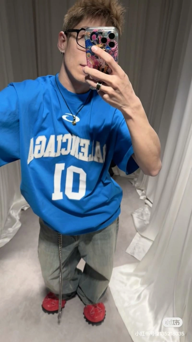 UrbanStyle Balenciaga T-Shirts 98553