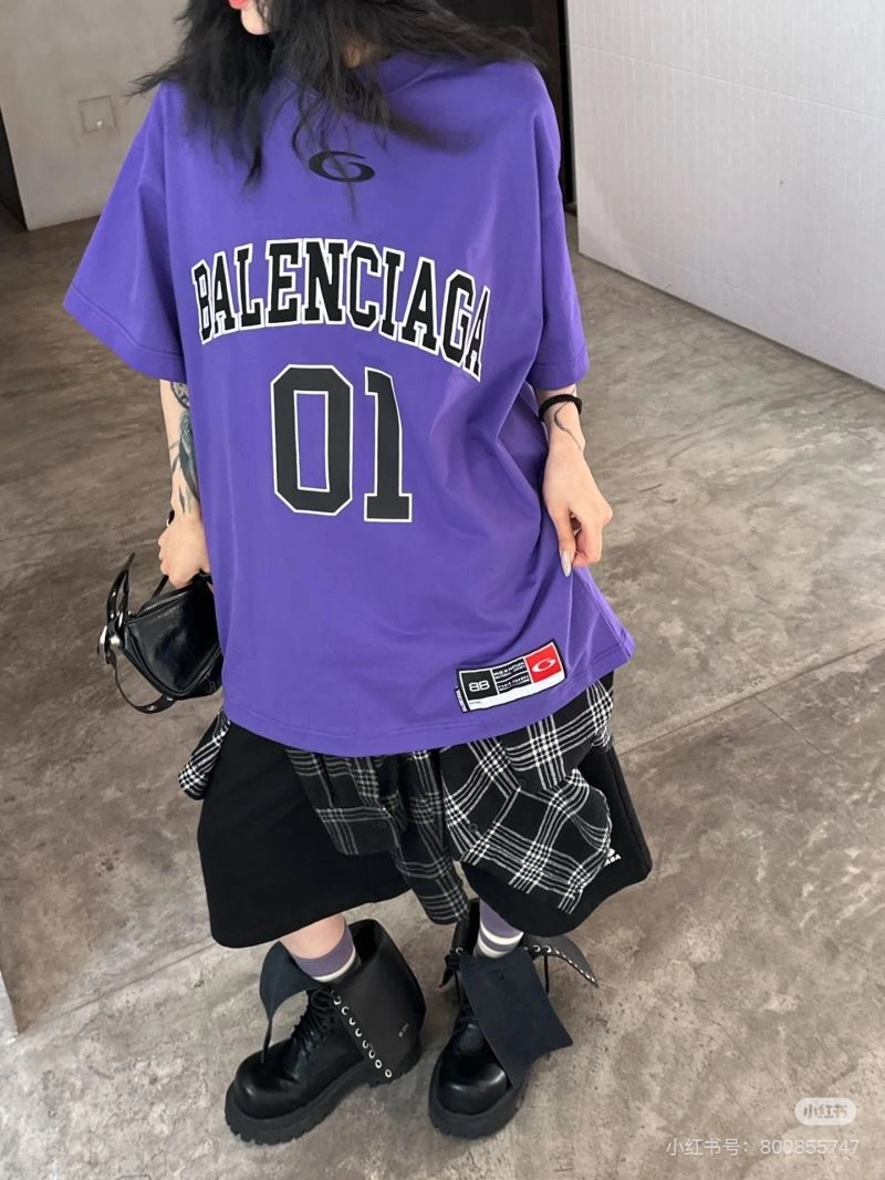 Balenciaga T-Shirts HighQuality 98555