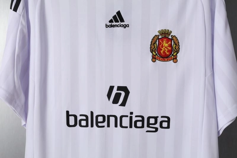 Balenciaga T-Shirts Comfortable 98551
