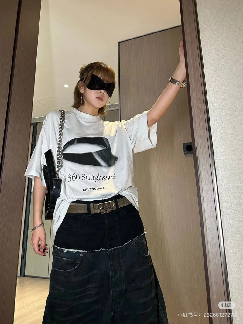 Balenciaga T-Shirts HighQuality 98577