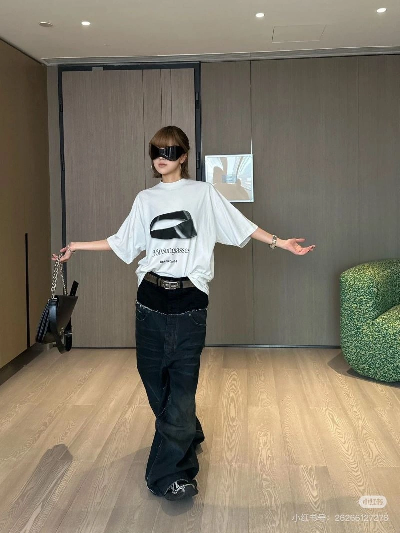 Balenciaga T-Shirts HighQuality 98577