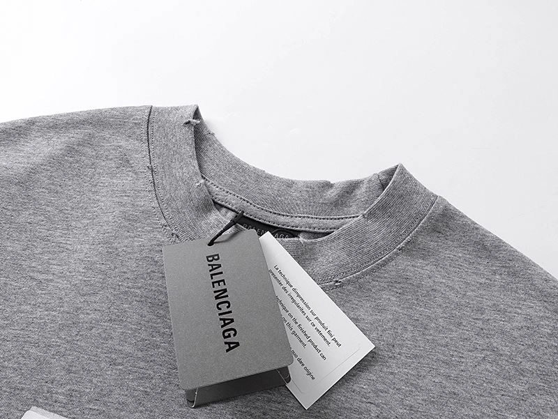 Reliable Balenciaga T-Shirts 98529