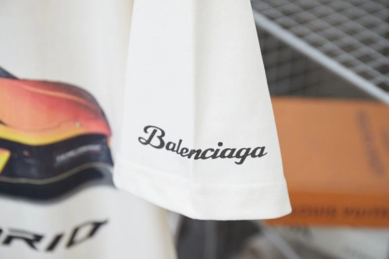 Supportive Balenciaga T-Shirts 98535