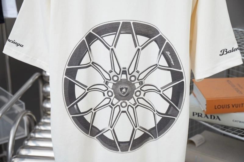 Supportive Balenciaga T-Shirts 98535