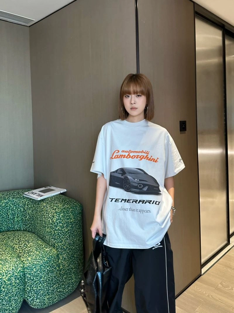 Supportive Balenciaga T-Shirts 98535