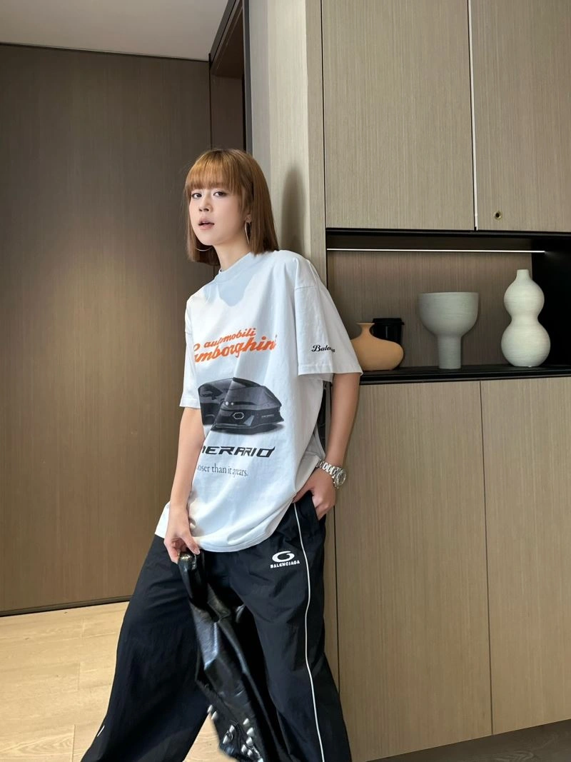 Supportive Balenciaga T-Shirts 98535