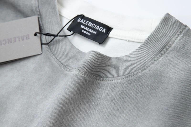 Contemporary Balenciaga T-Shirts 98497