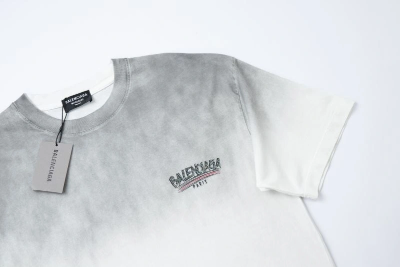 Contemporary Balenciaga T-Shirts 98497