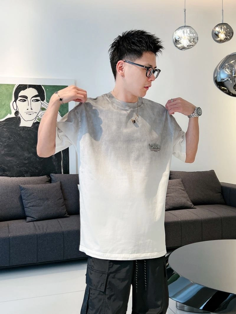 Contemporary Balenciaga T-Shirts 98497