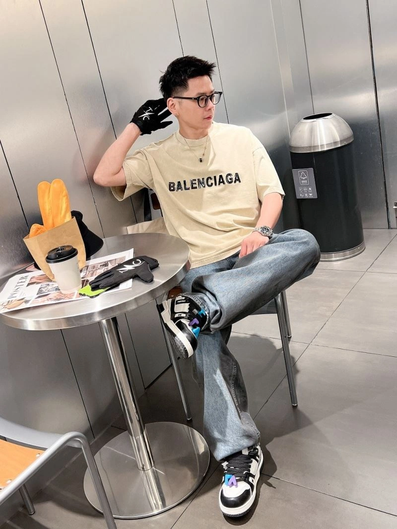 Balenciaga T-Shirts Bright 98496