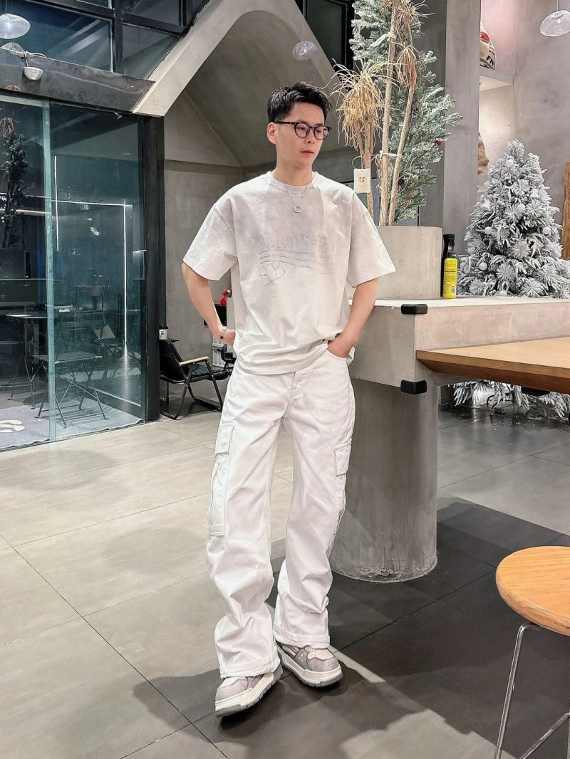 Flexible Balenciaga T-Shirts 98493