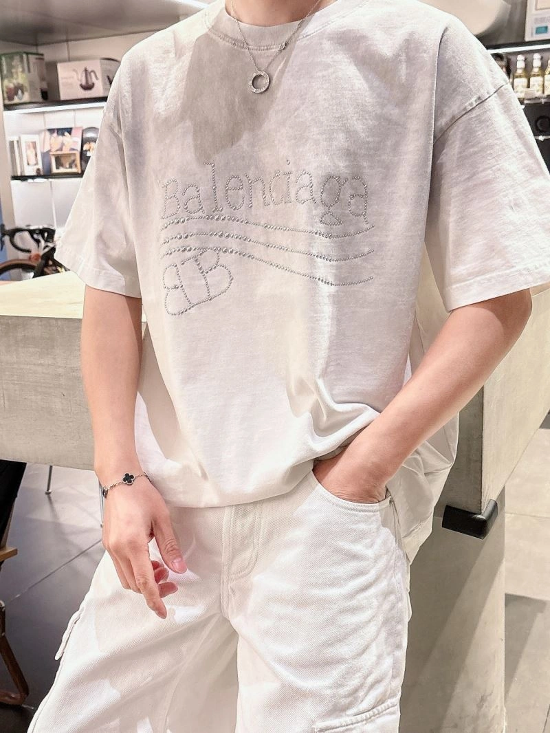 Flexible Balenciaga T-Shirts 98493