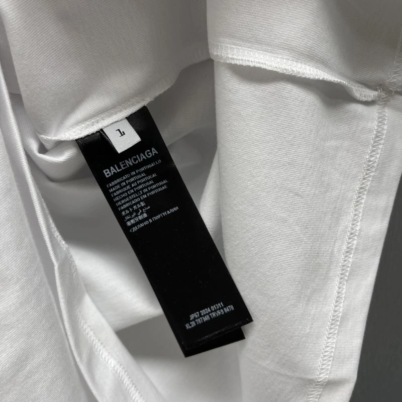 Seasonal Balenciaga T-Shirts 98469