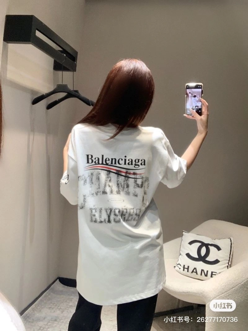 Seasonal Balenciaga T-Shirts 98469
